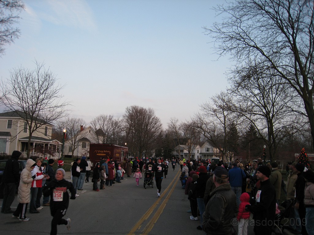 Holiday Hustle 5K 2009 455.jpg - The 2009 running of the Holiday Hustle 5K put on by Running Fit in Dexter Michigan on a sunny but 28 degree on December 5, 2009.